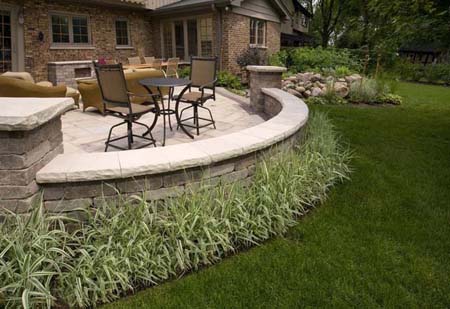 Paver patio with seating wall