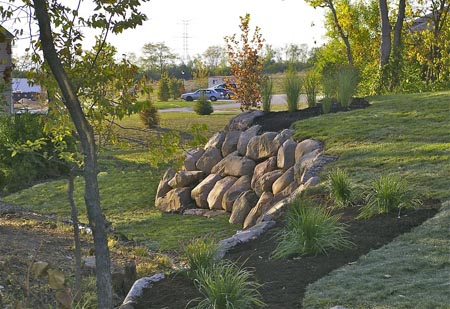 Boulder wall